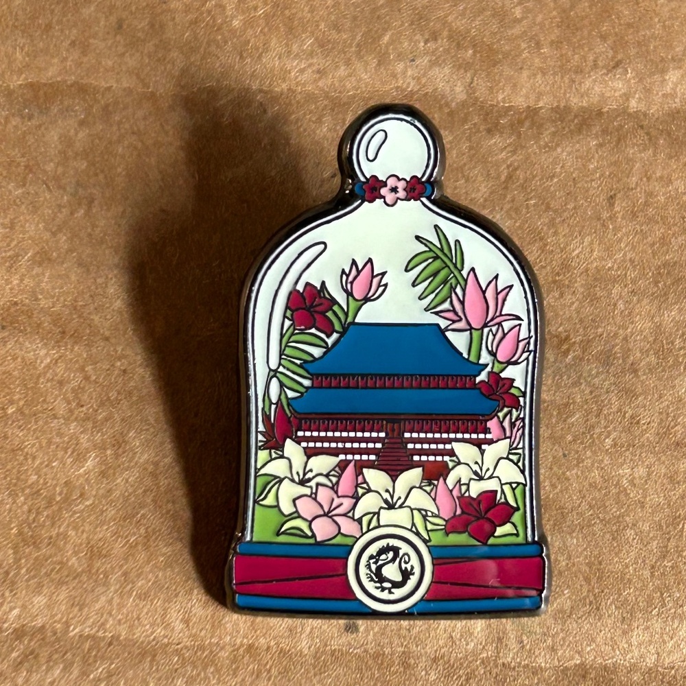 Loungefly Mulan Princess Terrarium Pin Disney